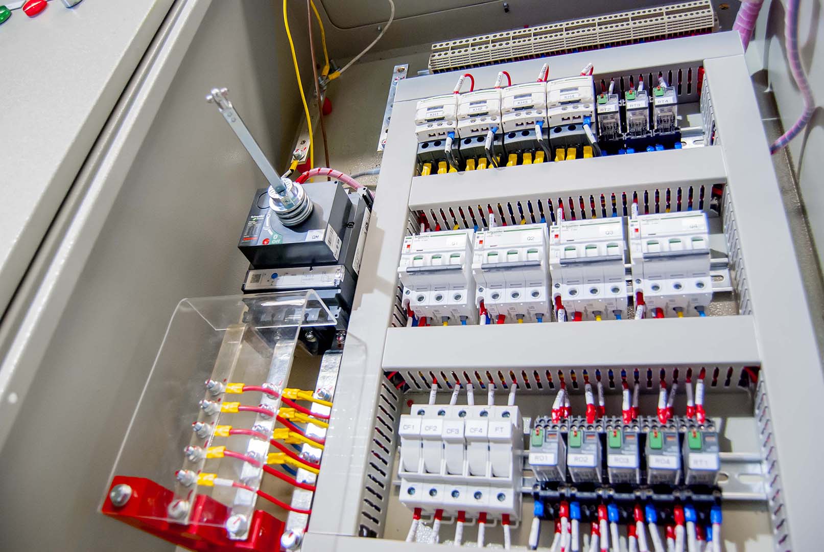 SMDB Panels manufactured by EAMFCO in Saudi Arabia