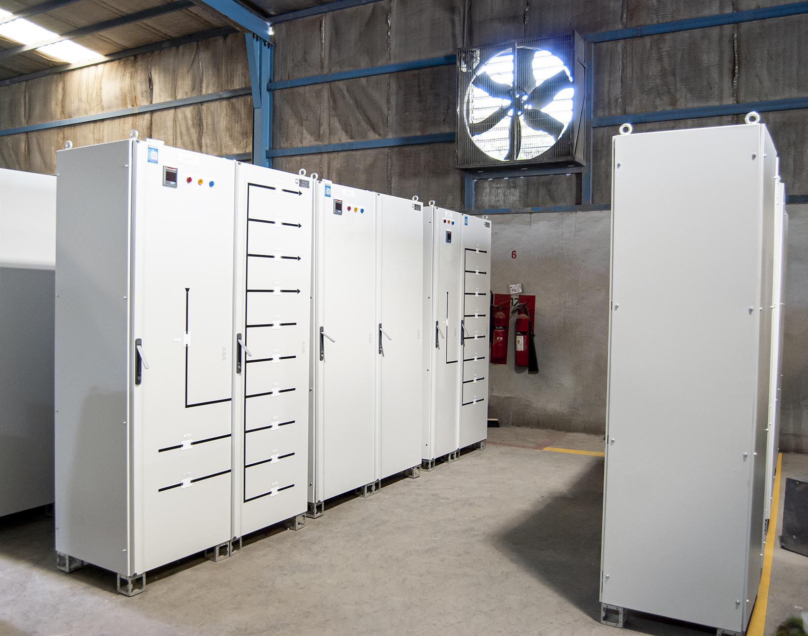 EAMFCO ABB System Pro E electrical panel boards and low voltage switchgear