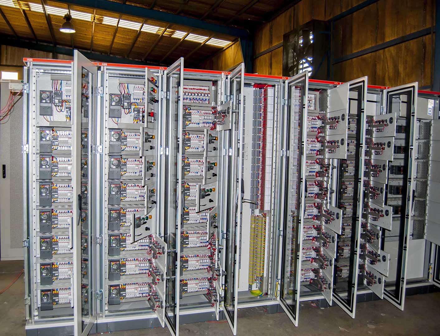 Motor Control Panel Board manufactured by EAMFCO in Saudi Arabia