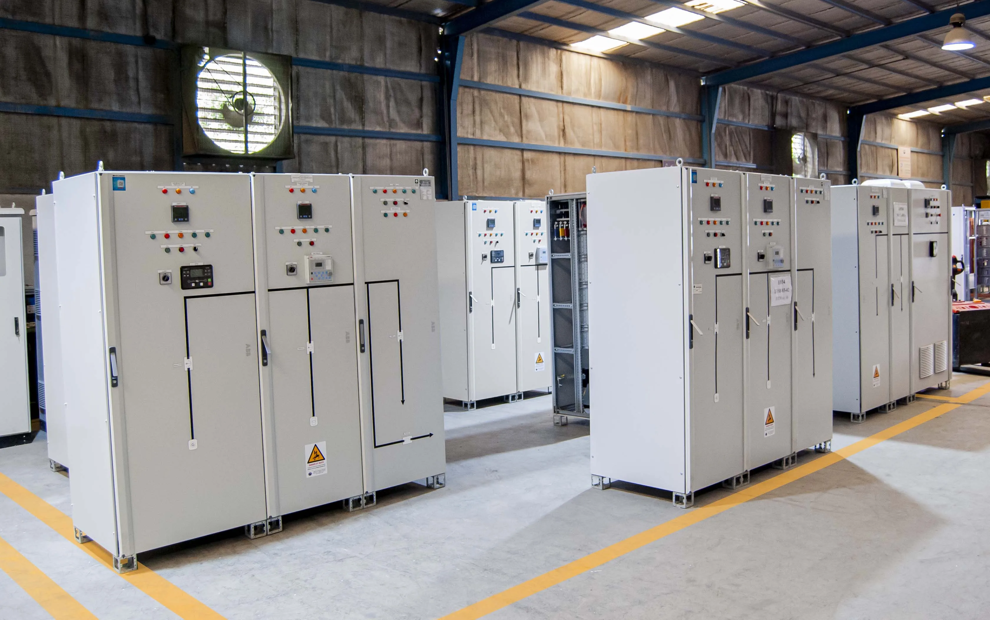 MCC low voltage switchboard using ABB System Pro E